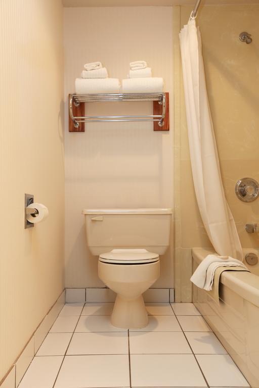 St. Albert Inn & Suites Saint Albert Rom bilde