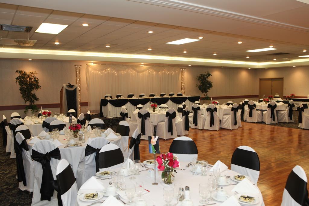 St. Albert Inn & Suites Saint Albert Eksteriør bilde