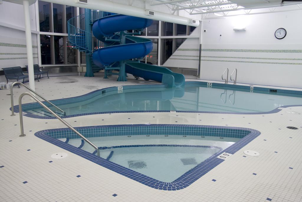 St. Albert Inn & Suites Saint Albert Eksteriør bilde