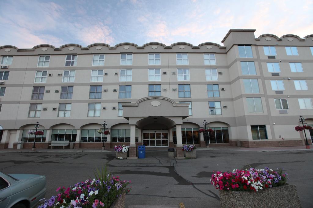 St. Albert Inn & Suites Saint Albert Eksteriør bilde