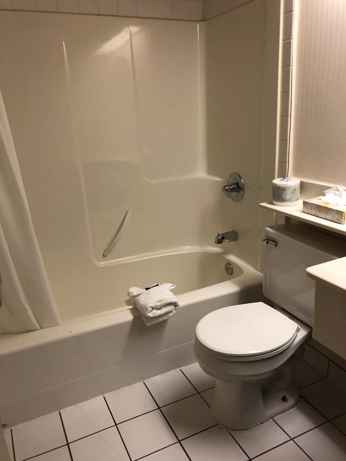 St. Albert Inn & Suites Saint Albert Eksteriør bilde